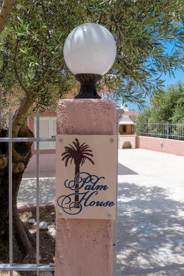 Palm Beach House Sfinárion エクステリア 写真